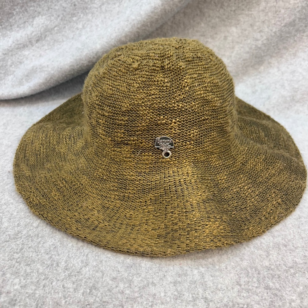 Banana Boat Metal Logo Charm Women Green Sun Hat Wide Brim Floppy Knit OSFM